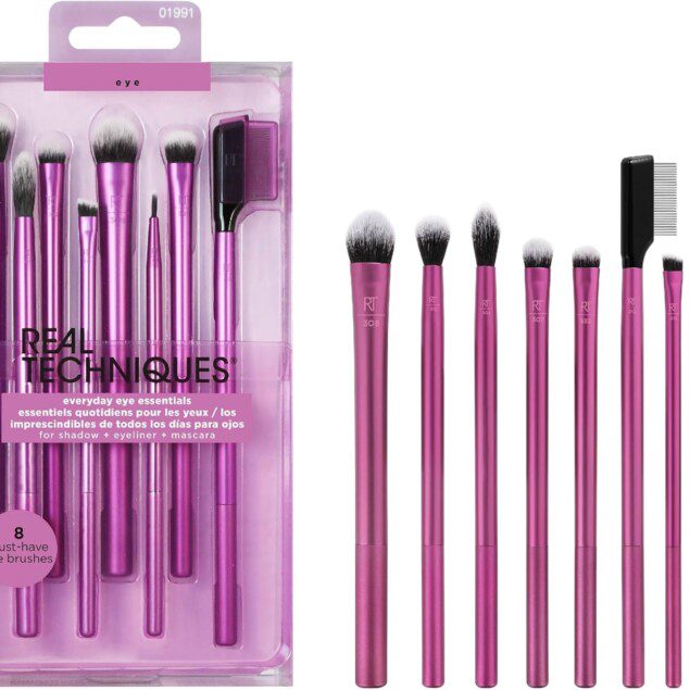 Pinceaux de maquillage Everyday Eye Essentials : l'ensemble parfait pour les passionnés de beauté Découvrez notre ensemble de 8 pinceaux végétaliens, non testés sur les animaux, pour un maquillage des yeux impeccable et naturel.