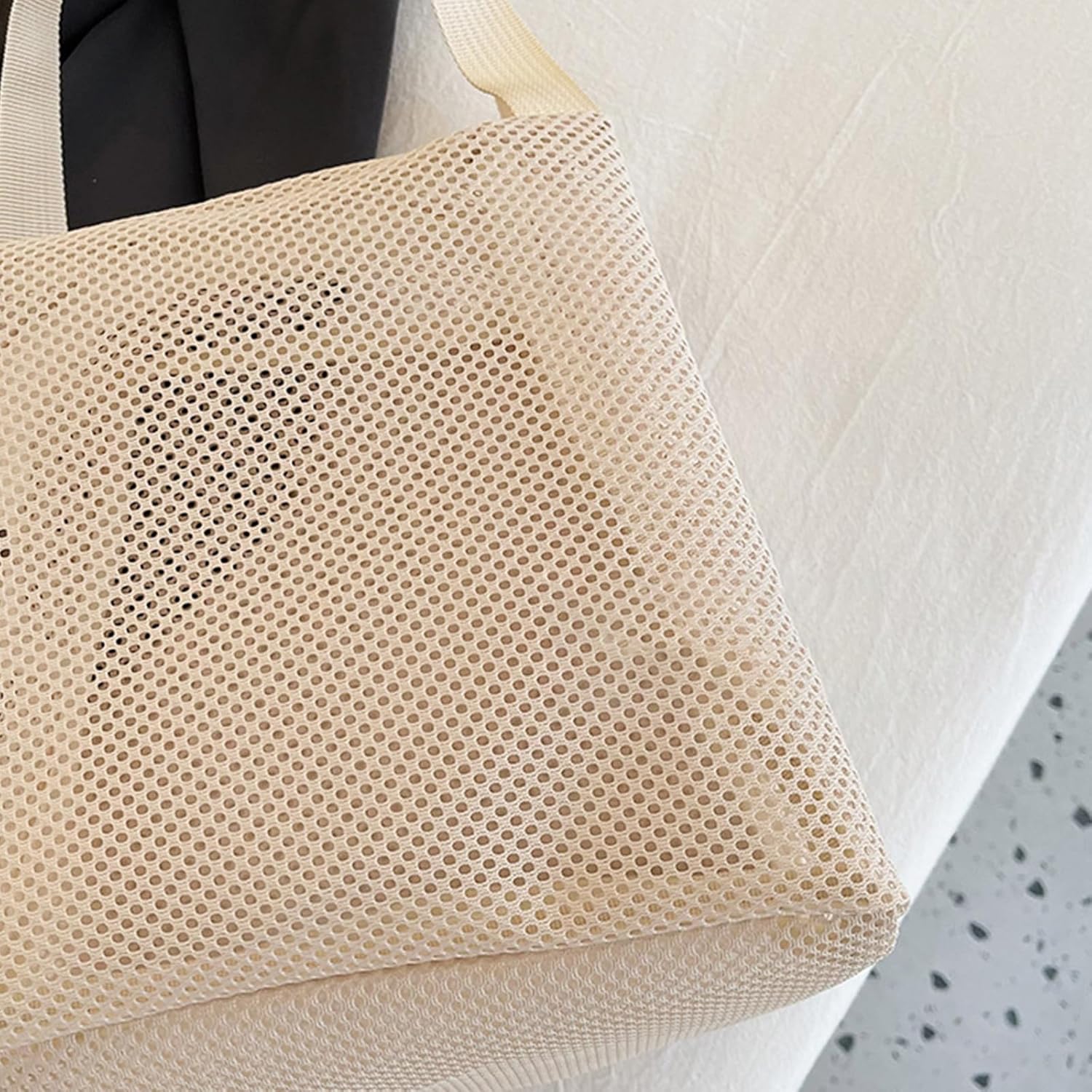 Trousse de toilette en maille : pratique et élégante pour femmes et filles, idéale pour organiser vos cosmétiques – Image 3