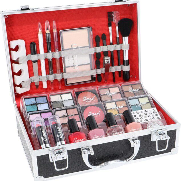 Végétalien : le coffret de maquillage Divine French Manicure pour un look élégant à la maison