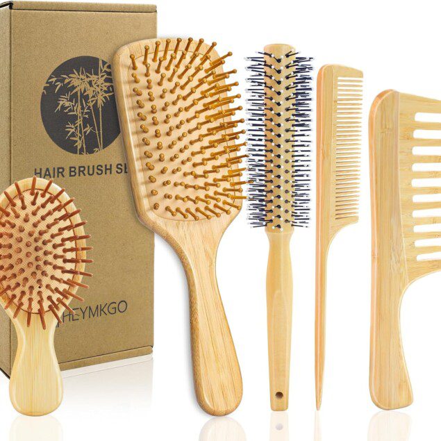 Brosses à cheveux en bambou : le choix naturel pour cheveux secs, frisés ou mouillés Transformez votre routine capillaire avec ces 5 brosses démêlantes pour femmes et hommes