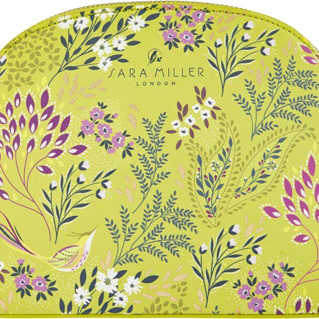 Trousse de toilette vert taille M : élégance et praticité pour les voyages raffinés