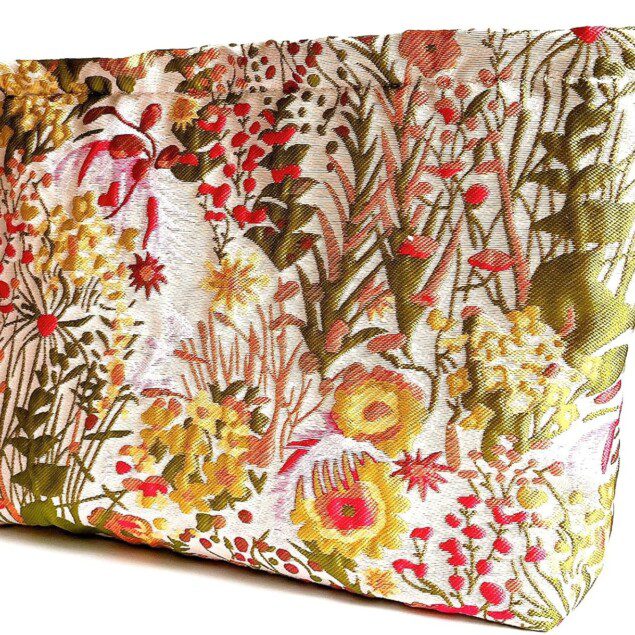 Trousse de toilette de voyage florale : l'organisateur parfait pour les passionnées de maquillage